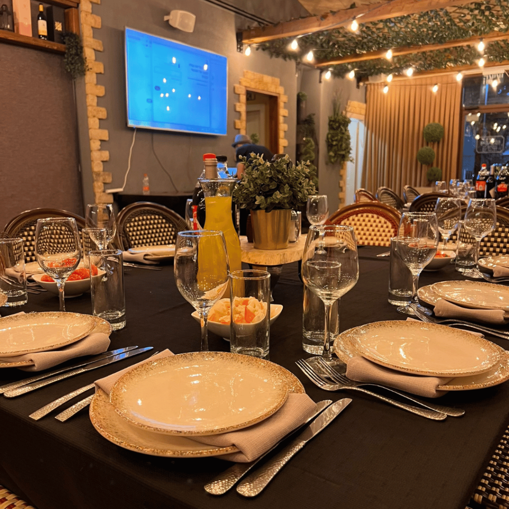 שולחן ערוך הפטיו של ארטורוס